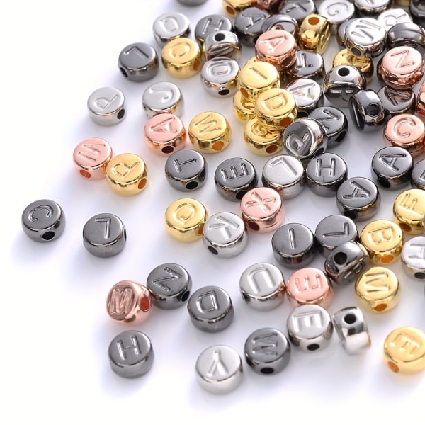 100 st blandade bokstavsbokstavar runda pärlor Legerade metallpärlor Charms pärlor för att göra smycken handgjorda armband (0,4 cm/0,16 tum X 0,7 cm/0,28 tum) Golden Color*2+Gun Black*3