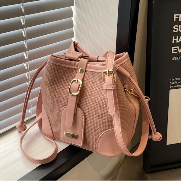 Koreansk stil All-Matching väska Dam 2024 vår/sommar Ny enkel mode Hinkväska Hög känsla Nisch trendig Crossbody väska Creamy-White