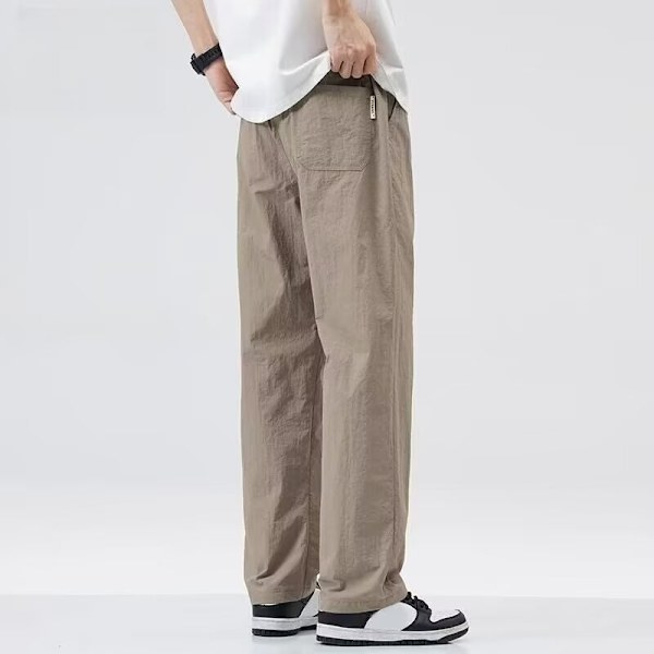 Kaikki vastaavat miesten rennot housut löysät suorat housut 2024 trendikkäät miesten yksiväriset housut All-Match Ins Hong Kong Style Fashion miesten housut Black M