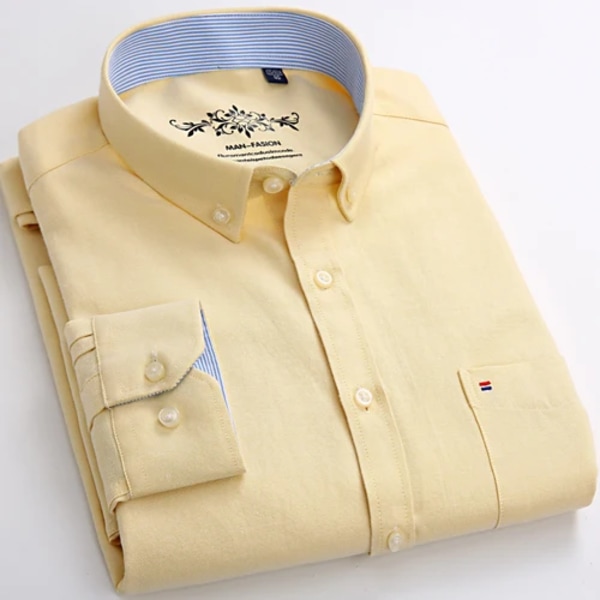 Herrmode långärmad massiv Oxford-skjorta Single Patch Ficka Enkel design Casual Standard-fit Button-down krage skjortor Yellow 41