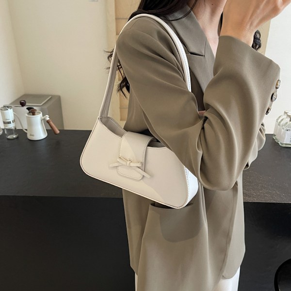 High Sense Special-Interest Design Hand Carrying Underarm Bag Female 2024 Summer New Versatile Simple Work Commuter Shoulder Bag Creamy-White