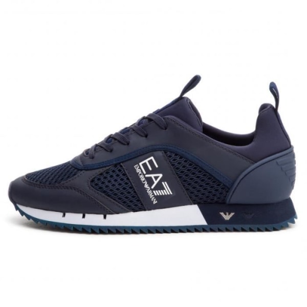 EA7 Emporio Armani sneaker - Herr - Blå - Textil och syntetisk ovandel - Giorgio Armani logotyp på hälen