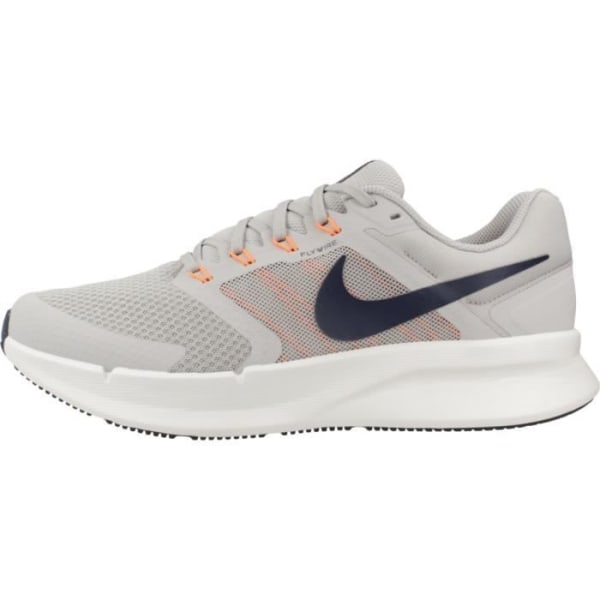 NIKE NIKE RUN SWIFT 3 Grå 42