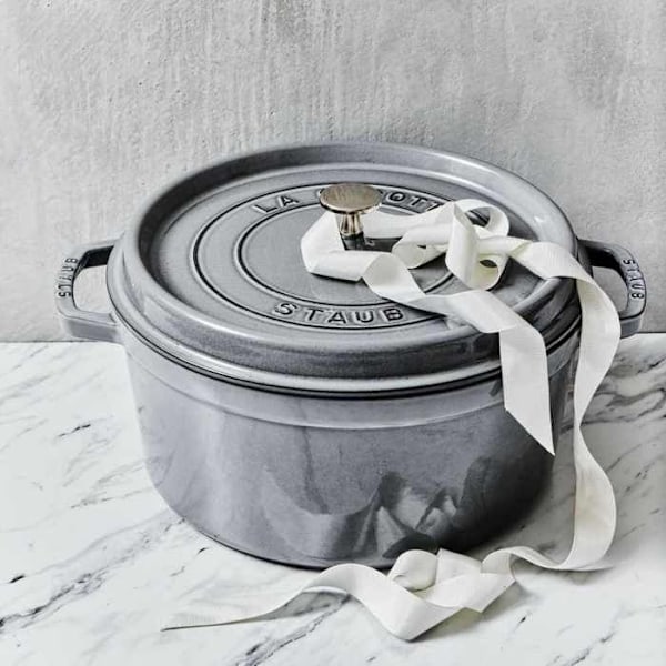 Rundt ildfast fad med grafitgrå nupper 22 cm - 2.… Grafitgrå