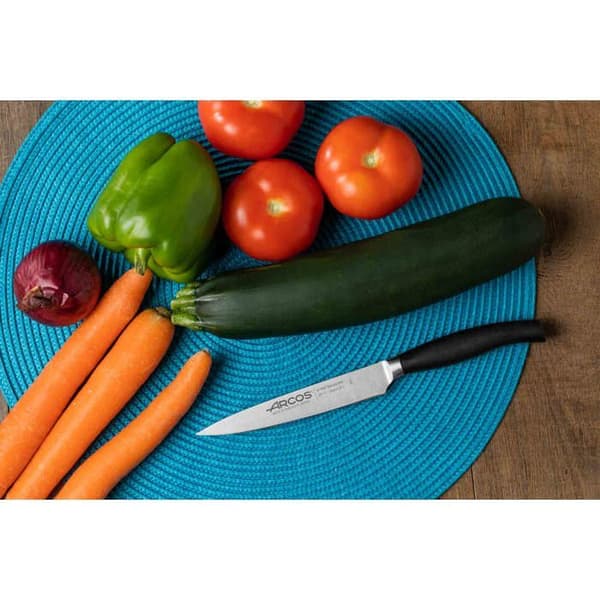 Grøntsagskniv - ARCOS - Clara - Klinge i NITRUM® rustfrit stål - 130 mm - Moderne design