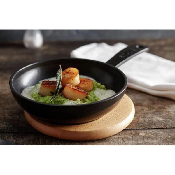 Støbejernspande - STAUB - 16 cm - Sort - Kompatibel med induktion - Holdbar og ridsefæstig Svart