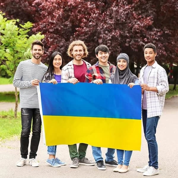 2 Pakke Ukrainas store flagg Ukrainas flagg 90 * 150cm 2pcs