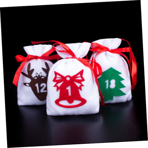 WJ 1Set 24 Styck Julgodispapper Flanellpåse Julgodispåse Julsnoddpåsar Adventskalender till julfavoritpåsar Väska hollow out 16X11CM