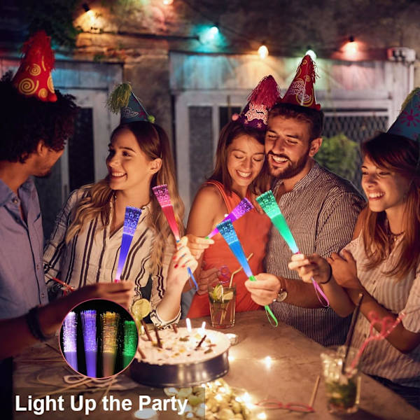 12 stk fiberoptiske tryllestaver for barn, 7 blinkende farger LED Glow Sticks Party Pack, 3 moduser lyser opp fiberoptiske blinkende tryllestaver