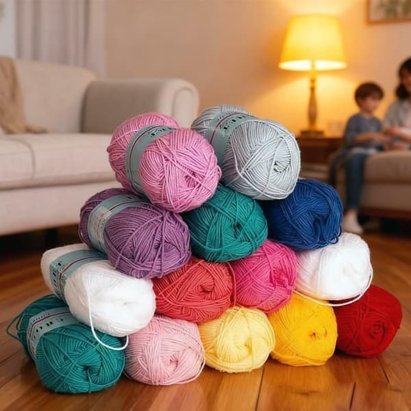 Crochet Advent Calendar 2026 - 25 Days of Yarn & Patterns with Tutorials, DIY Countdown Box for Knitters, Christmas Craft Gift for Crocheting