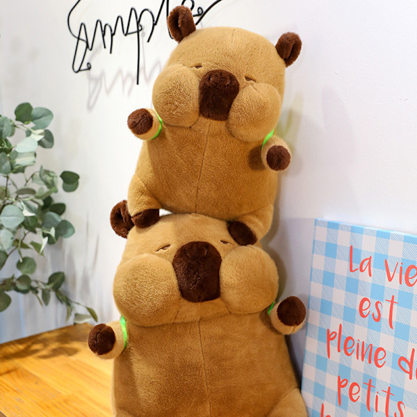 Ny ryggsäcksplyschad capybara-leksak semesterdocka online kändis capybara (bebis)