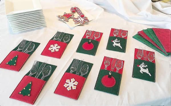 Eleganta bestickhållare i filt för julmiddagar