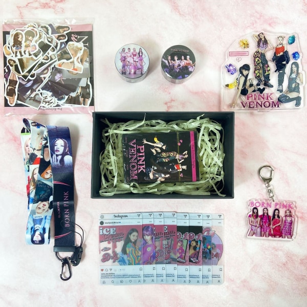 161 st Svart Rosa Born Pink Album Set Blink Fans Present Merchandise Fotokort Födelsedagar Festdekorationer Kpop Lanyard Stickers A