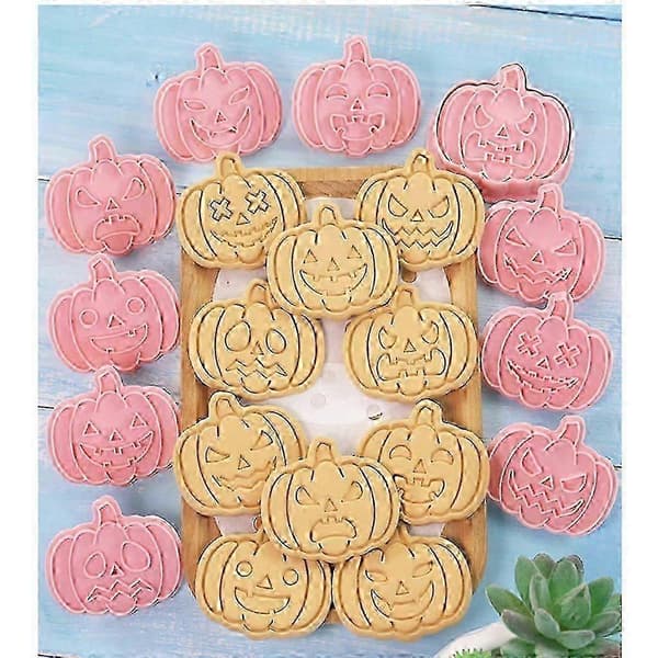 Sett med 10 Halloween gresskarformede kakeformer for baking og sukkerdekorasjoner