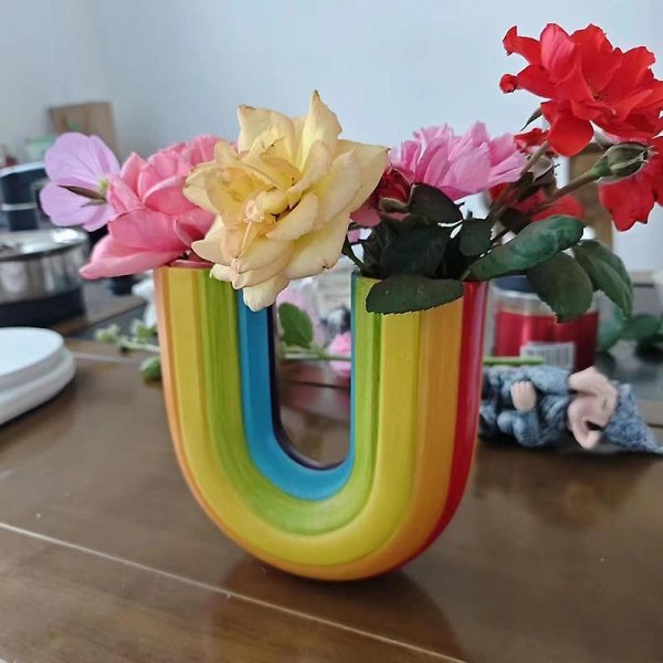 Regnbågs U-formad vas - levande dekorativ blomvas med måttlig kapacitet för heminredning och bordsstil på bondgården