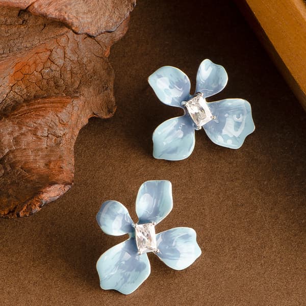Diamantbesatte, dryppende blomsterøreringe, blå iris-stil, sofistikerede og elegante, perfekte til hverdagsbrug.