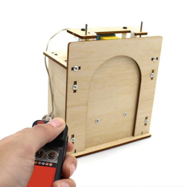 Hissdörr i trä Egentillverkad husgaragemodell elektrisk dörrsats Gör-det-själv-teknologileksak
