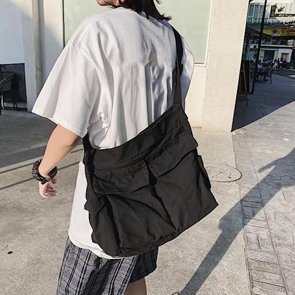 Klassisk unisex-budväska, vattentätt material och iögonfallande design Black