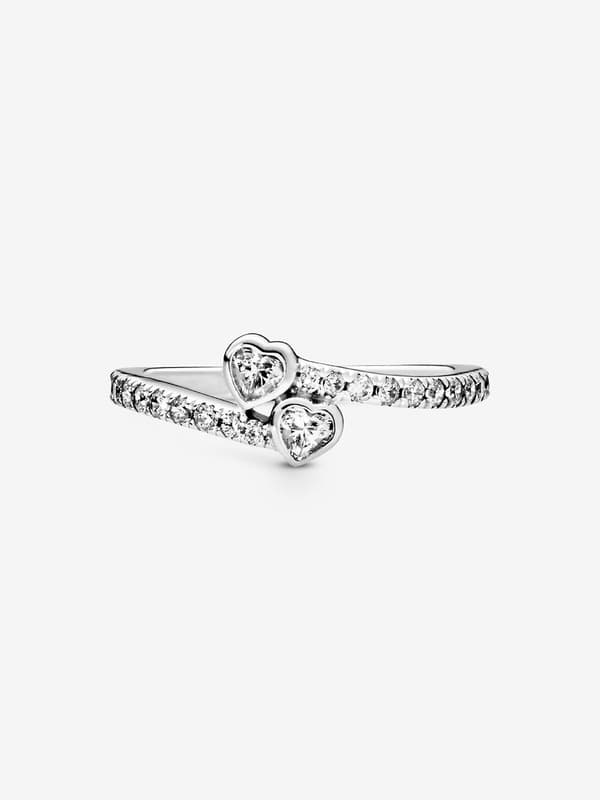 Pandora - Två glittrande hjärtan ring - Sterlingsilver Circumference: 56mm