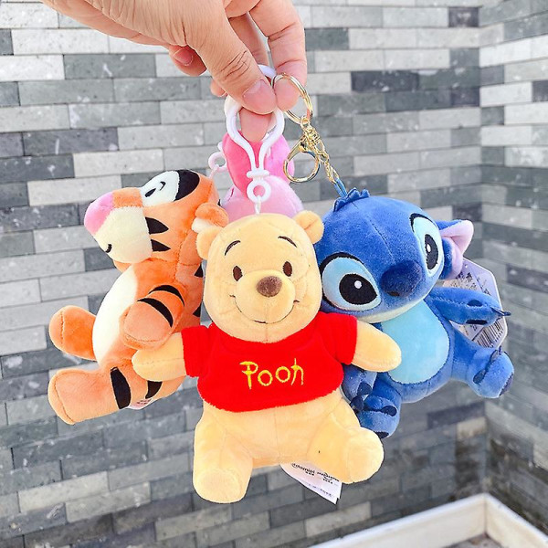 Winnie The Pooh Plysch Nyckelring Leksak Söt Stitch Nyckelring Väska Hänge 13cm Piglet