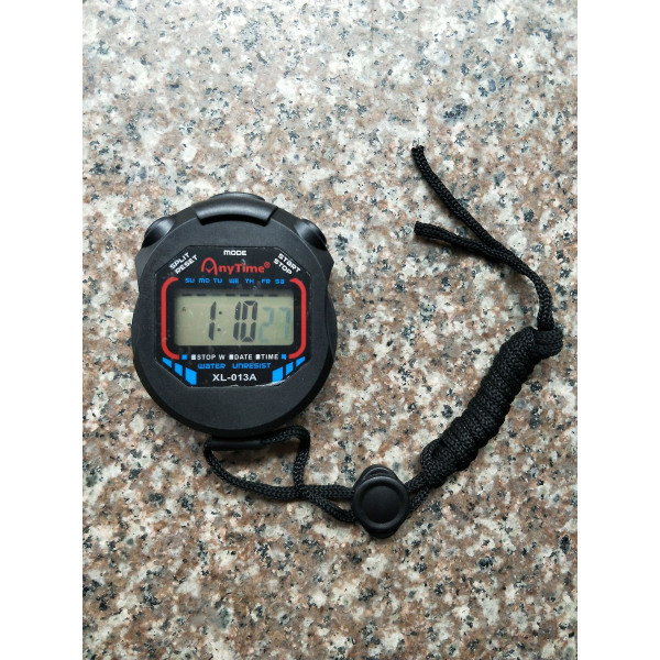 Profesjonell digital stoppeklokke Timer, håndholdt LCD-kronograf vanntett stoppeklokke med alarmfunksjon for treningstrenere og dommere