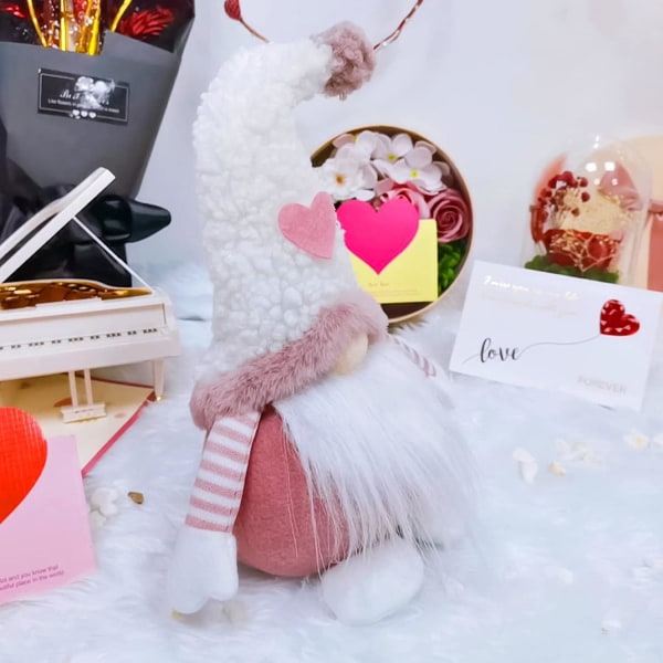 Valentines Day Gnome Gaver - Rosa plysj Par Gonk - Skandinaviske Tomte Dolls