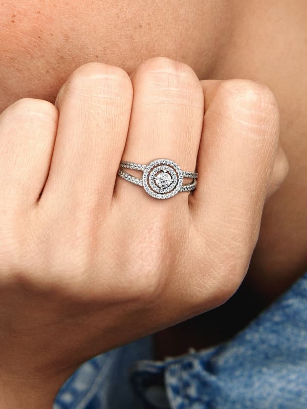 Pandora - Glitrende Dobbel Halo Ring - Sterlingsølv Circumference: 54mm