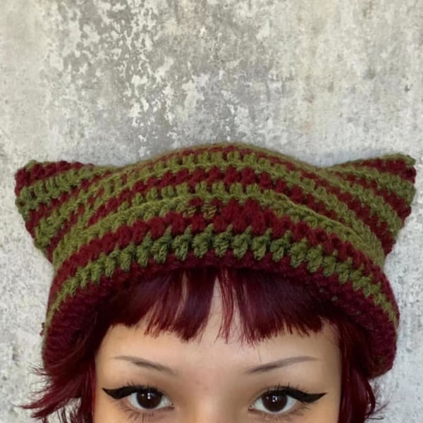 Heklet Cat Beanie For Women - Vintage Grunge Accessories Slouchy Hat Red  Green