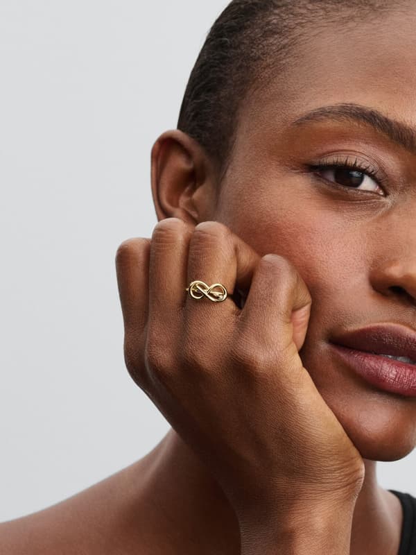 Pandora - Infinity Knot Ring - 14k guldplätering Circumference: 50mm