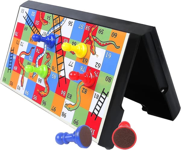 Magnetiskt Ormar och Stegar Spelset med Förvaringslåda, Vikbar Design och Lätt Vikt, Present för
