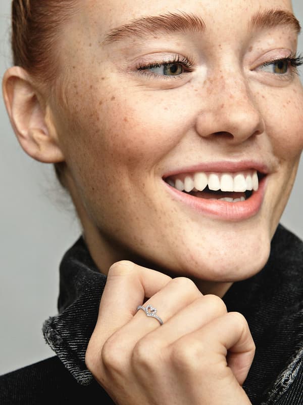 Pandora - Glitrende Wishbone Hjerte Ring - Sterling sølv Circumference: 52mm