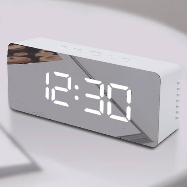 Digital väckarklocka, 5,5" stor skärm LED-spegelklocka med USB laddningsportar (vitt ljus vitt skal)