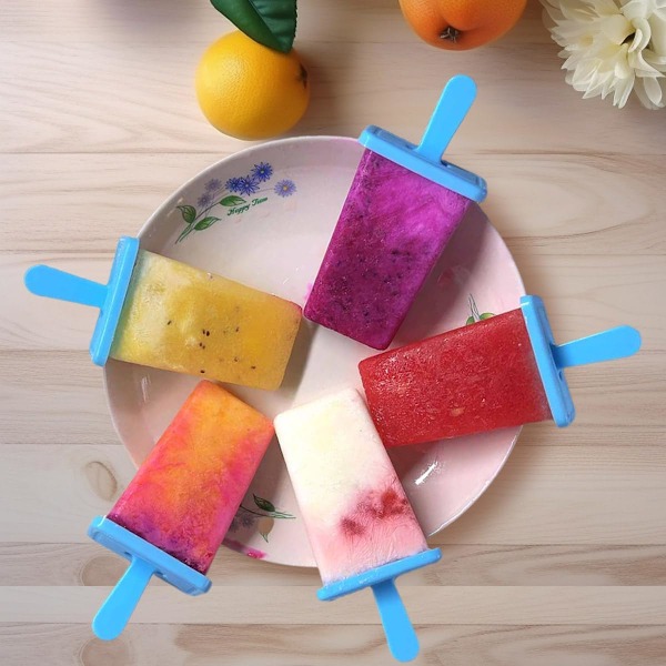 Popsicle-muotti tikuilla, 12-onteloinen popsicle-muotti, elintarvikelaatuinen BPA-vapaa popsicle-muotti, DIY-luova popsicle-muotti puhdistusharjalla, suppilolla