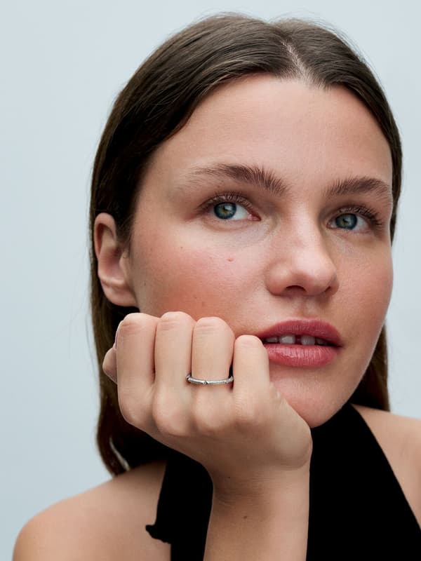 Pandora - Tekstur & Sten Ring - Sterlingsølv Circumference: 56mm