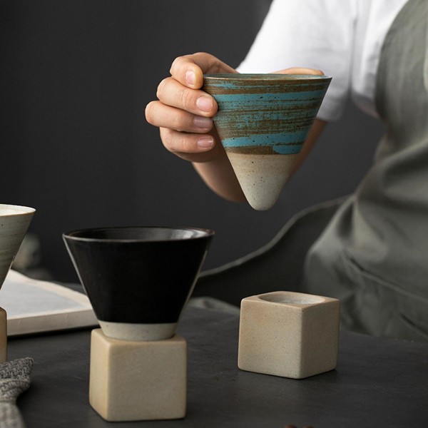 ZHOUBA 150ML Keramisk Trakt Kaffe Kopp med Base Håndlaget Latte Cappuccino Te Espresso Konisk Krus 150ML Blue