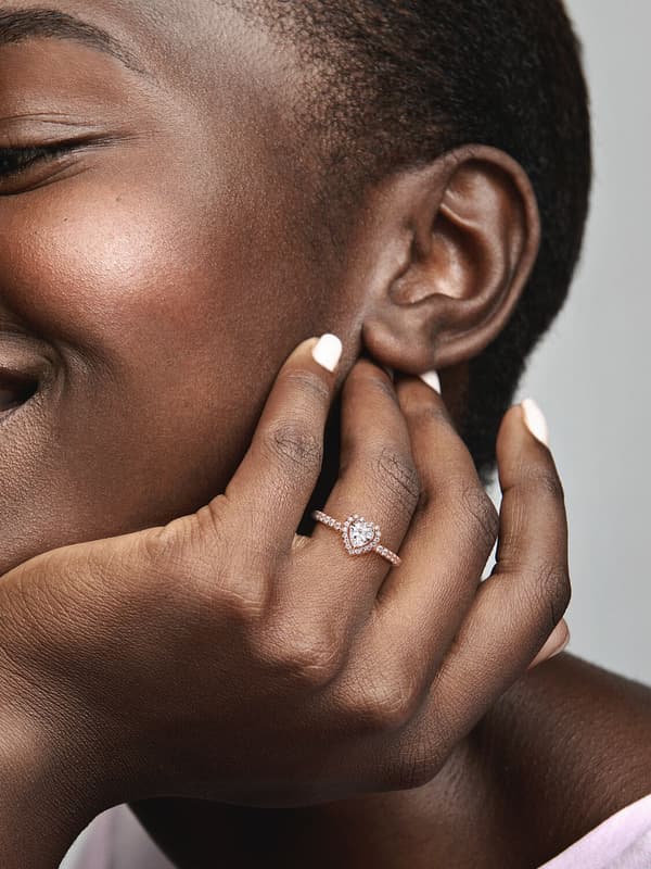 Pandora - Glitrende Elevated Heart Ring - 14k rosegullforgylling Circumference: 50mm