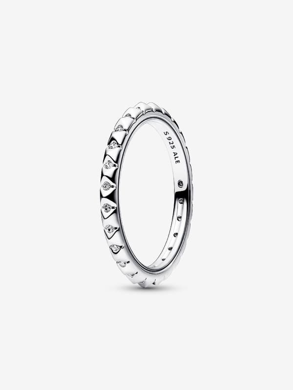 Pandora - P ME Pyramids -sormus - Sterlinghopea Circumference: 52mm