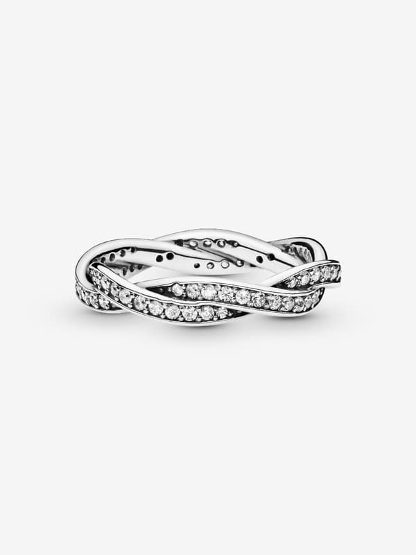 Pandora – Glitrende ring med vridde linjer – Sterling sølv Circumference: 56mm