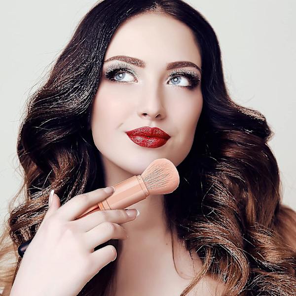 2 stk. Lille Makeup Pensel Sæt 4 I 1 Makeup Pensel Bærbar Rejse Lip Pensel Foundation Blanding Pudder Pensel Indtrækkelig Mini Ansigts Kosmetik Makeup