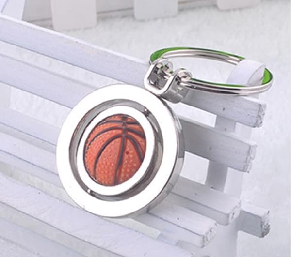 Roterande basketboll nyckelring/basketboll nyckelring present