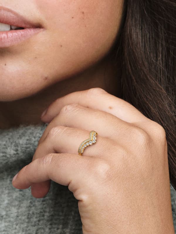 Pandora - P Timeless Wish Tiara Ring - 14k gullbelegg Circumference: 52mm