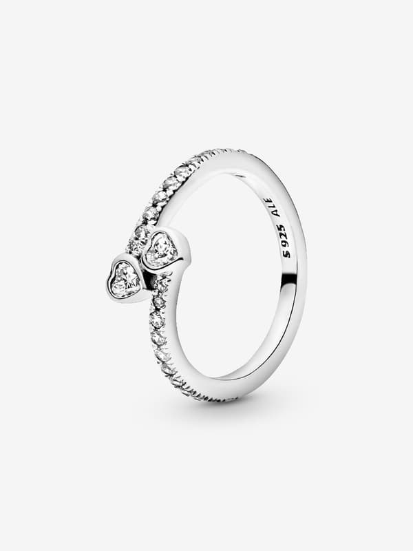 Pandora – Ring med to glitrende hjerter – Sterling sølv Circumference: 54mm