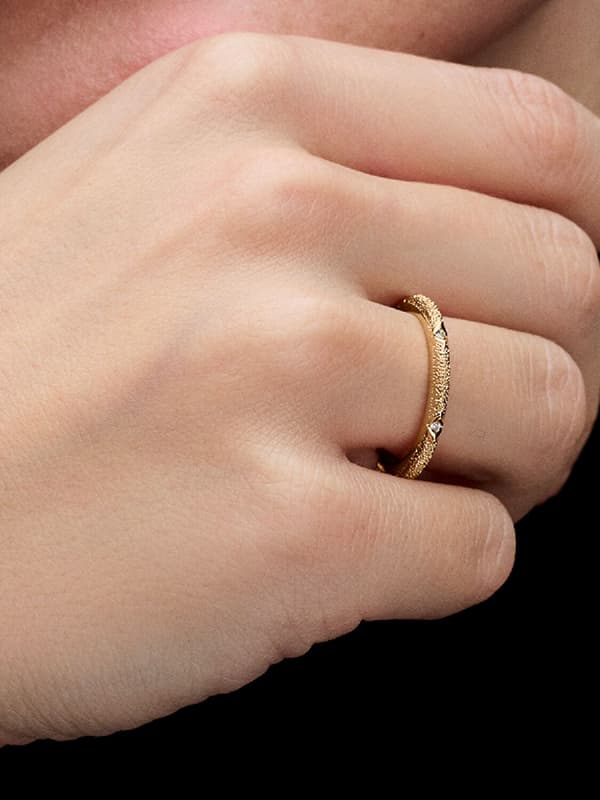 Pandora - P ME Tekstur & Stener Ring - 14k gullforgylling Circumference: 56mm