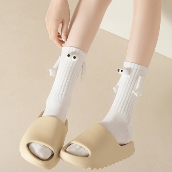 4 par sjove dukke par sokker, sjove magnetiske par sokker, magnetiske hånd i hånd dukke sort/hvide sokker til mænd kvinder all white