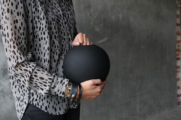 Ball Vase 20cm Sort