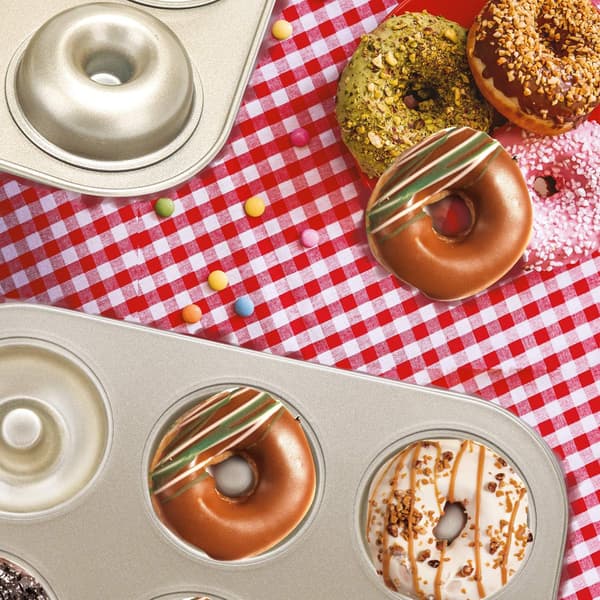 Donutformar Set om 2, Non-stick Små Mini Donut Bakformar, Kolstål Donut Bakplåt Bagelform för 6 Donuts