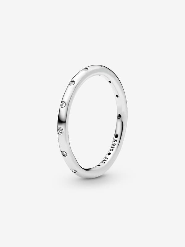 Pandora - Enkel glittrande ring - Sterlingsilver Circumference: 58mm