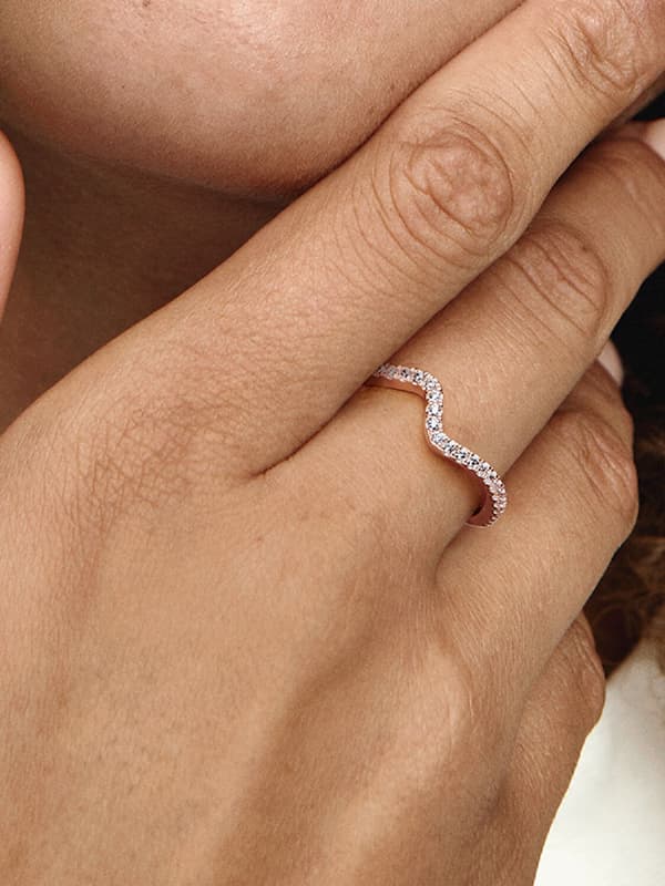 Pandora - Sparkling Wave Ring - 14k rosaguld plating Circumference: 54mm
