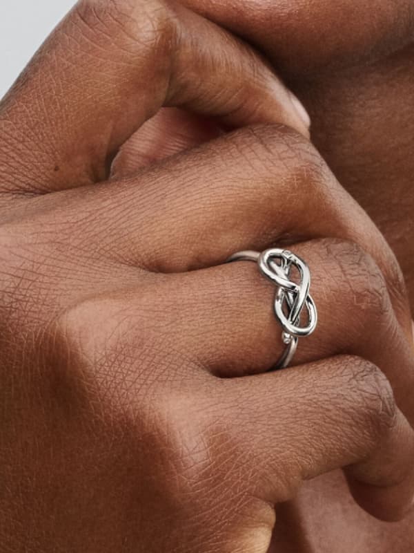 Pandora - Infinity Knot Ring - Sterling sølv Circumference: 56mm