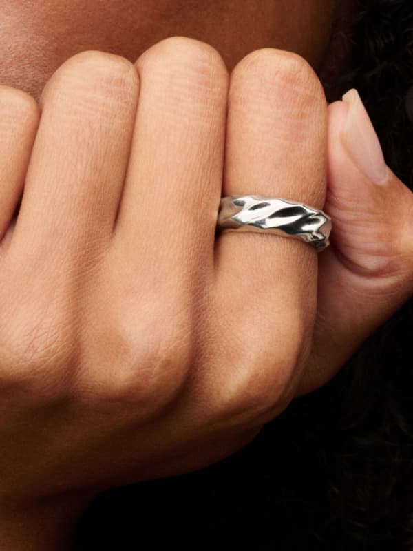 Pandora - Rippled Wide Band Ring - Sterling silver Circumference: 58mm